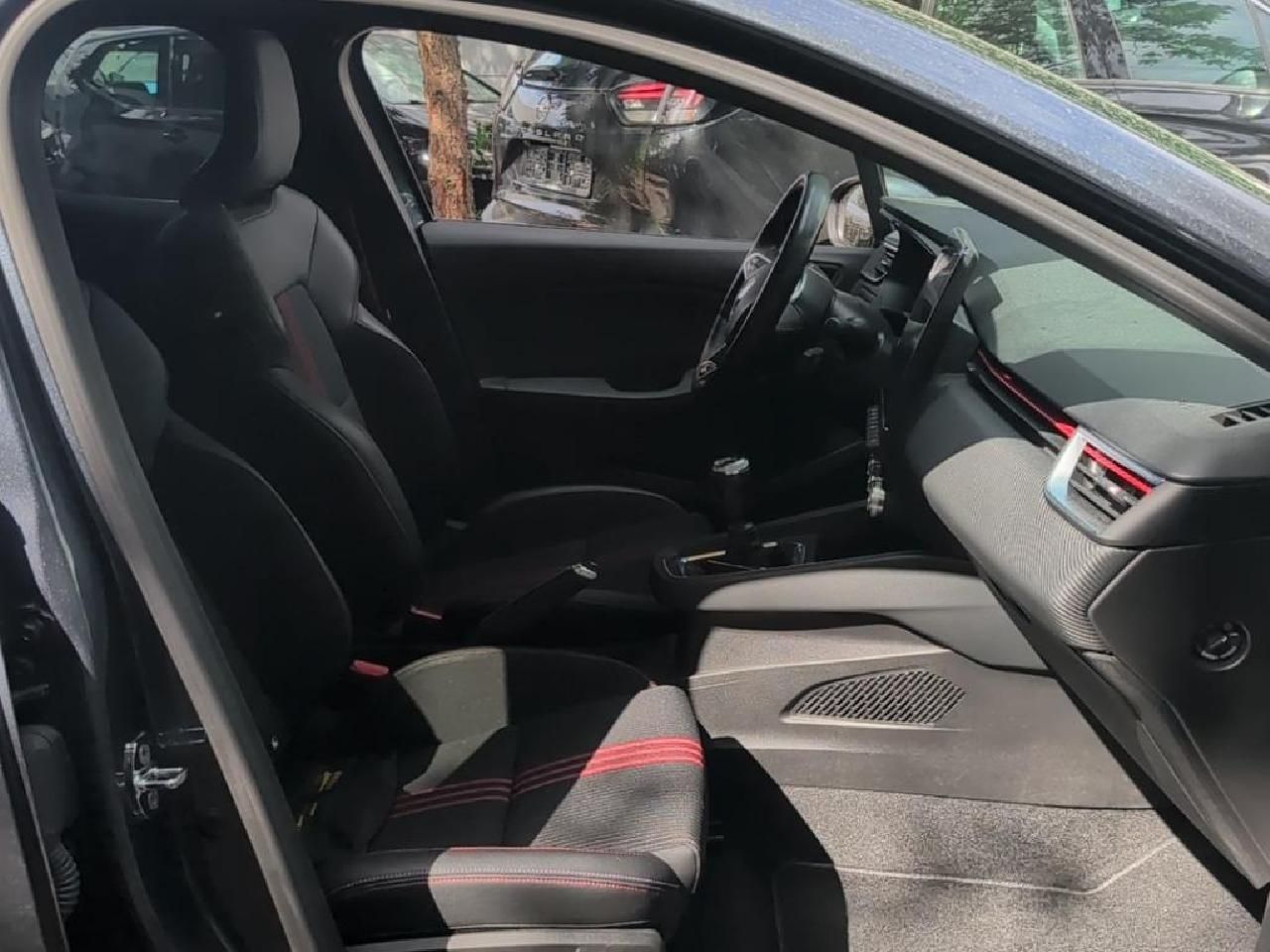 Fahrzeugabbildung Renault Clio R.S. Line