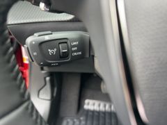 Foto Nummer 13: PEUGEOT 2008