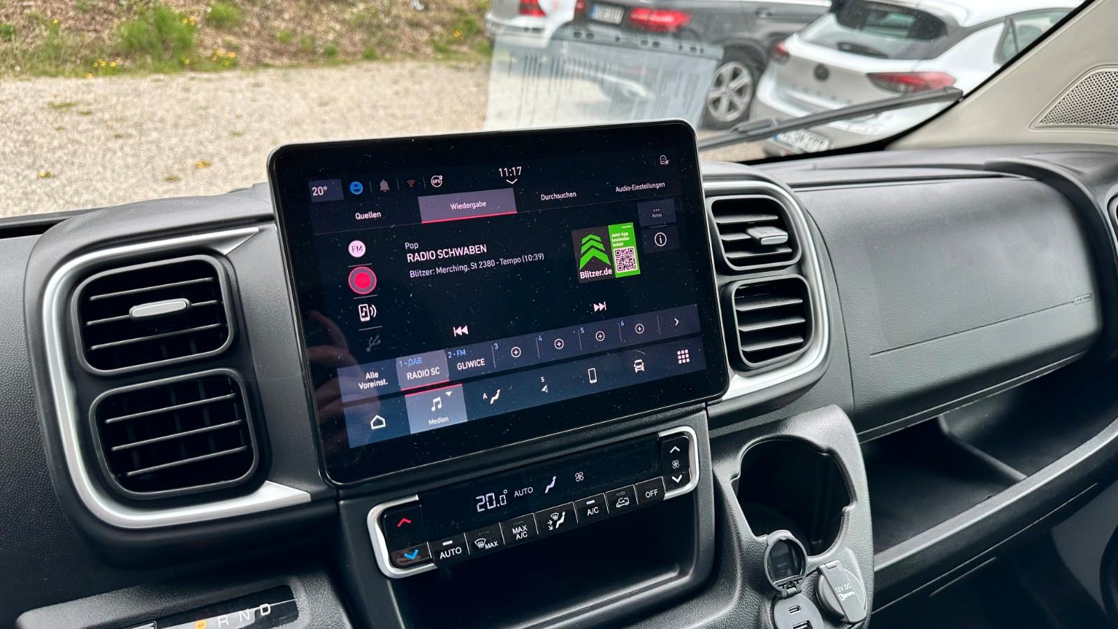 Car Image 21