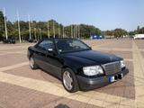 Mercedes-Benz A124 320 Cabrio Super Zustand rostfrei