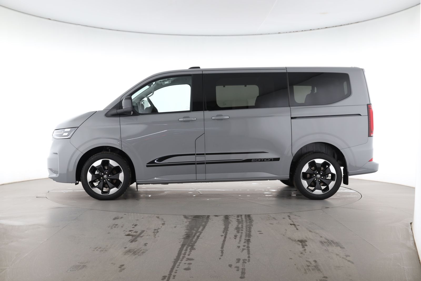 Volkswagen T7 Caravelle - Bild 3
