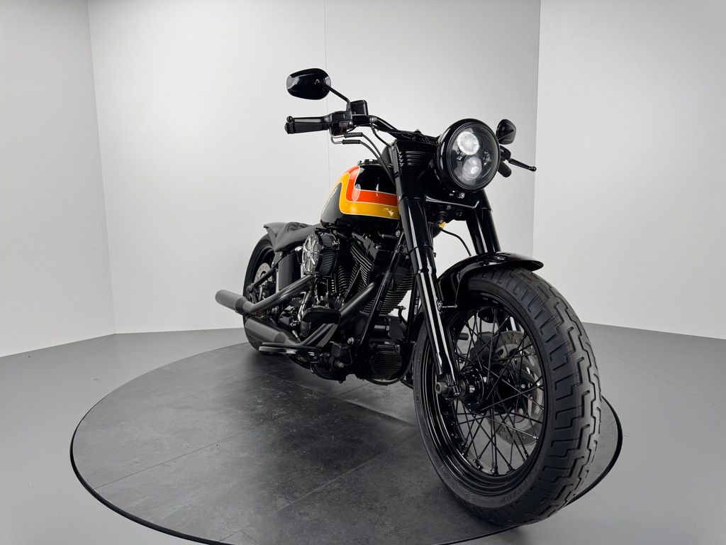 Fahrzeugabbildung Harley-Davidson SOFTAIL HERITAGE *CUSTOM "Milwaukee-Sunshine"