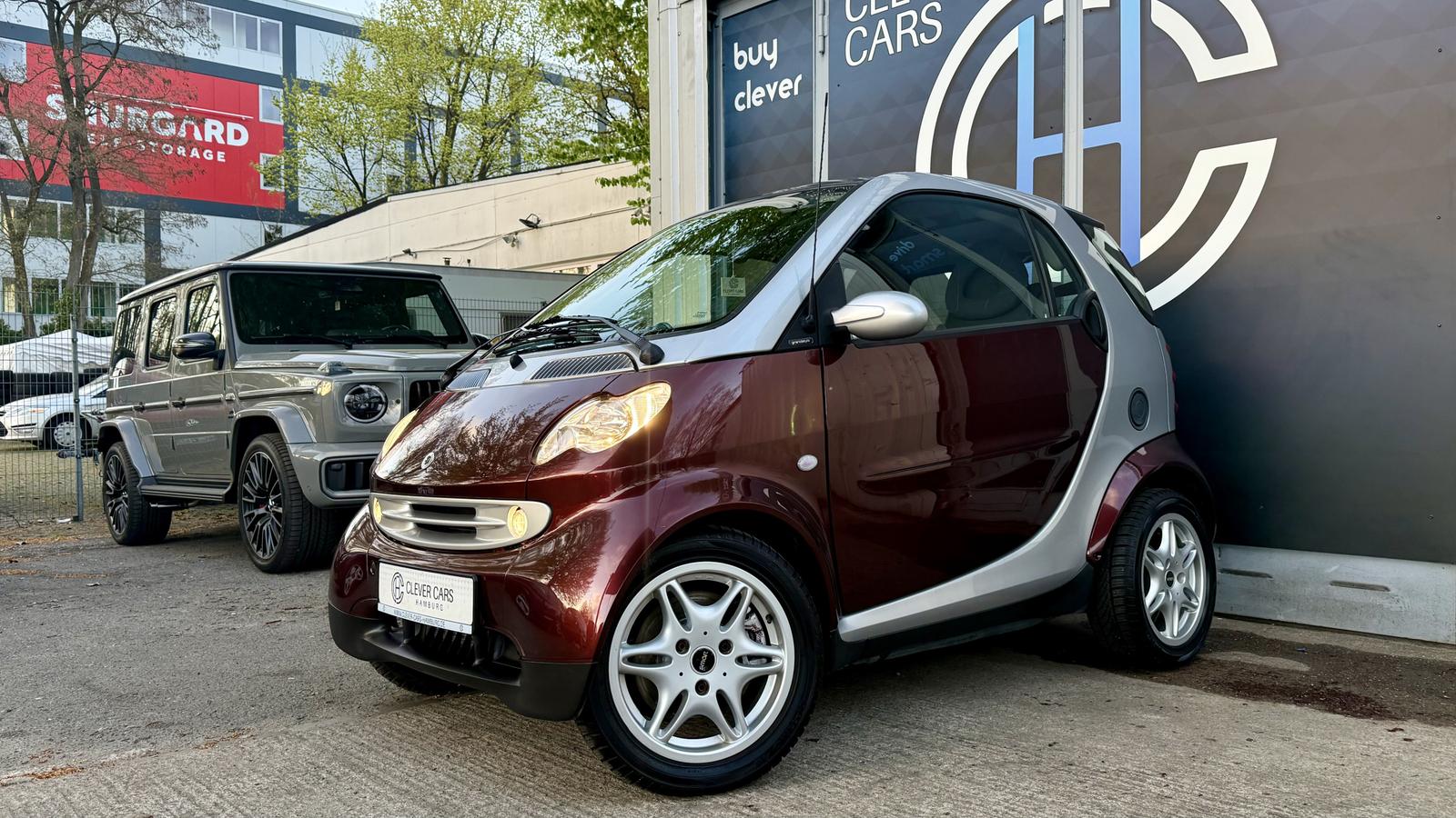 Smart ForTwo COUPE*SONDERMODELL*GRANDSTYLE*PANO*KLIMA