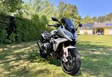 BMW R1250RS - voll 719 inkl. Räder, alle Pakete,Akra - Offers