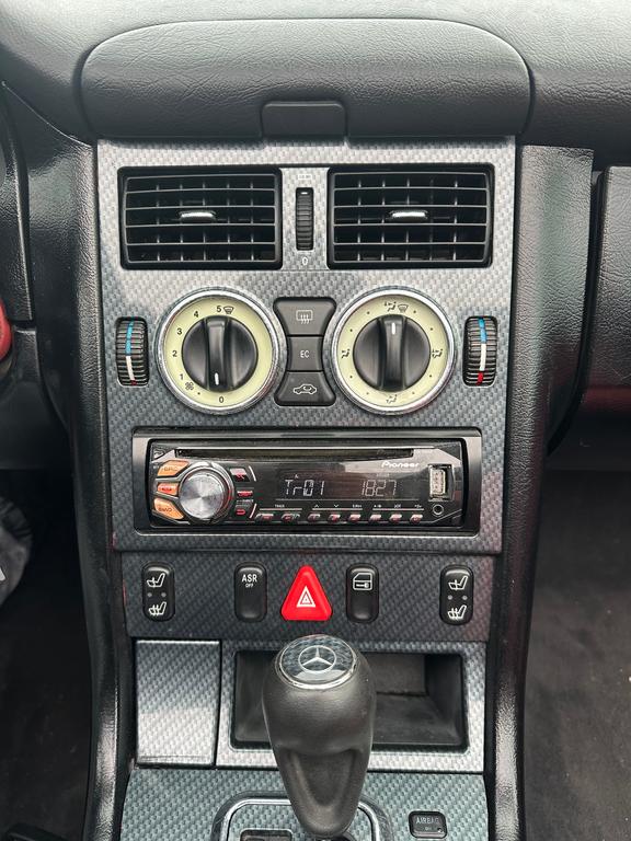 Mercedes-Benz SLK 230