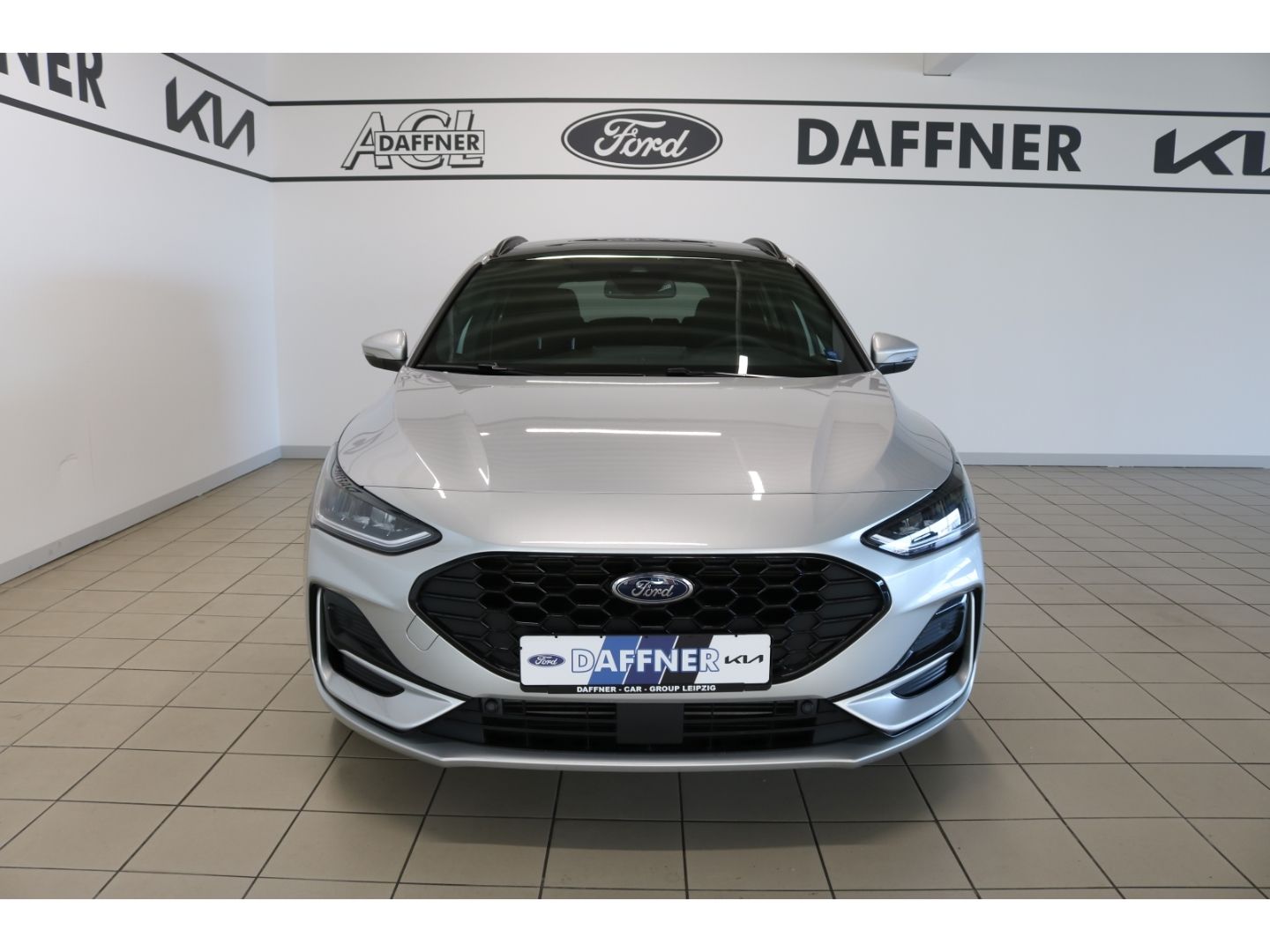 Fahrzeugabbildung Ford Focus Turnier ST-Line X 1.0 LED/Navi/B&O-Sound