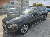Mercedes-Benz E 220 T-Modell E 220 d  143 kW CDI KAMERA - Mercedes-Benz E 220: Cdi T Modell