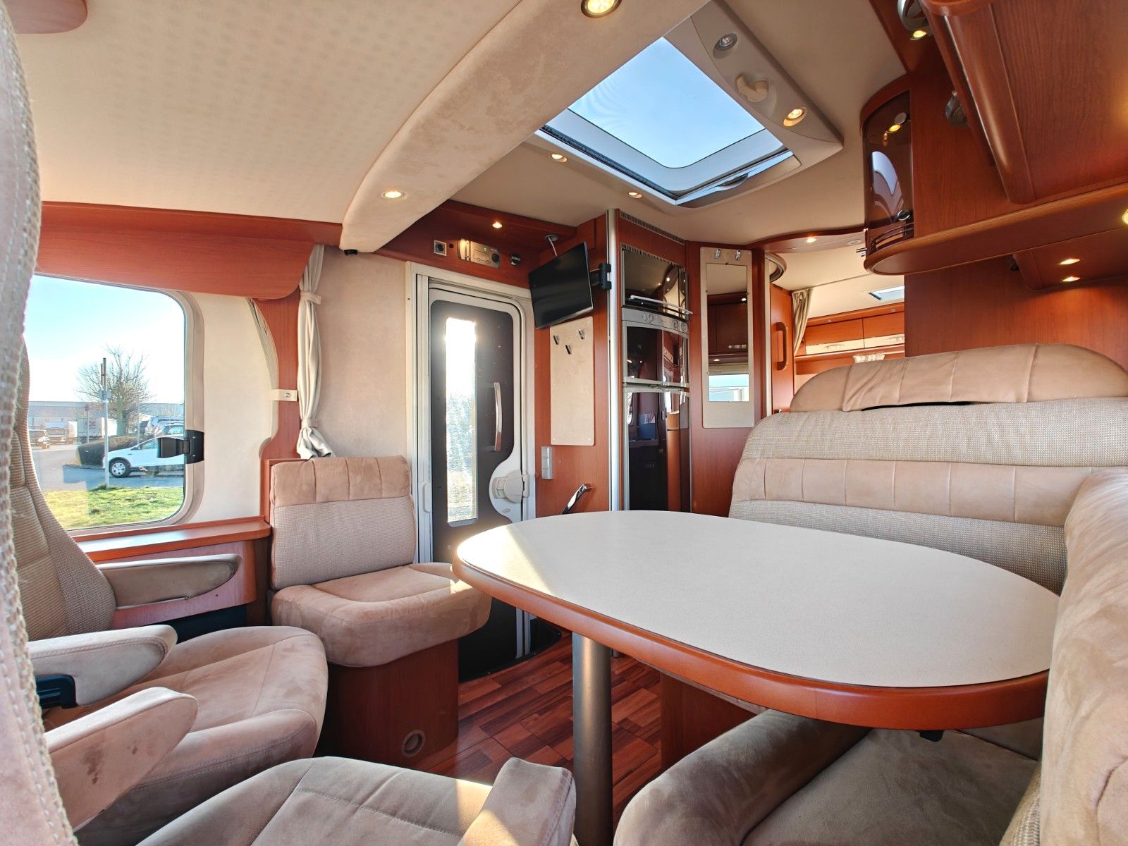 Fahrzeugabbildung HYMER / ERIBA / HYMERCAR B - KLASSE 594 - AUS ERSTBESITZ