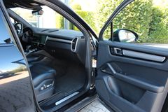 PORSCHE Cayenne / SPORT DESIGN PAKET / BOSE / MEMORY