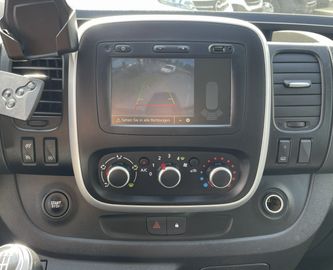 Renault Trafic - 11
