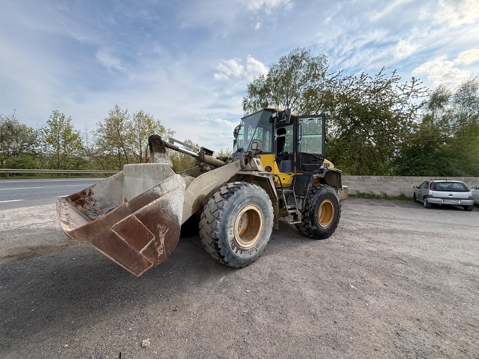 Komatsu WA 200 PZ