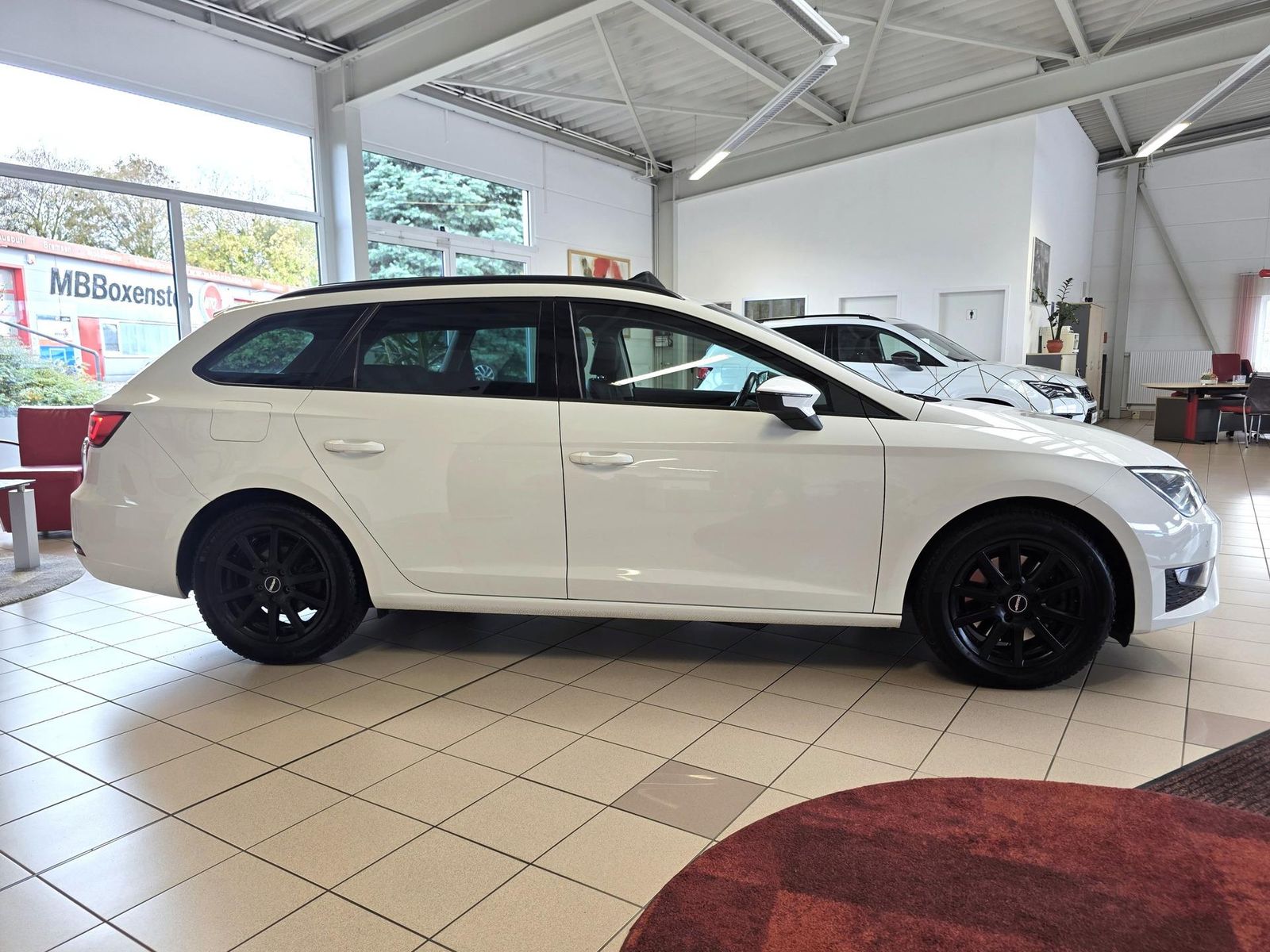 Fahrzeugabbildung SEAT Leon 1.8 TSI DSG ST FR/LED/Navi//Pano/Carplay