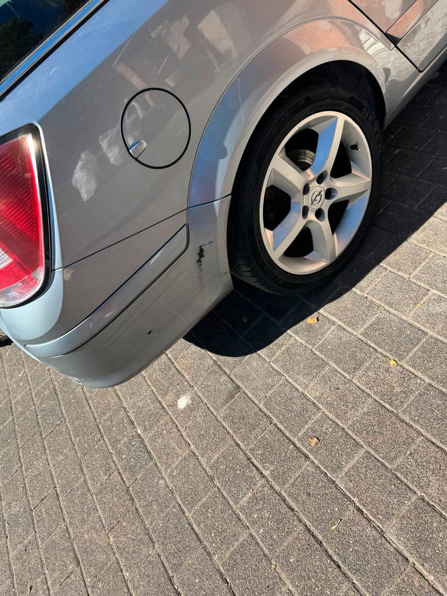 Opel Astra 2008 — photo 12