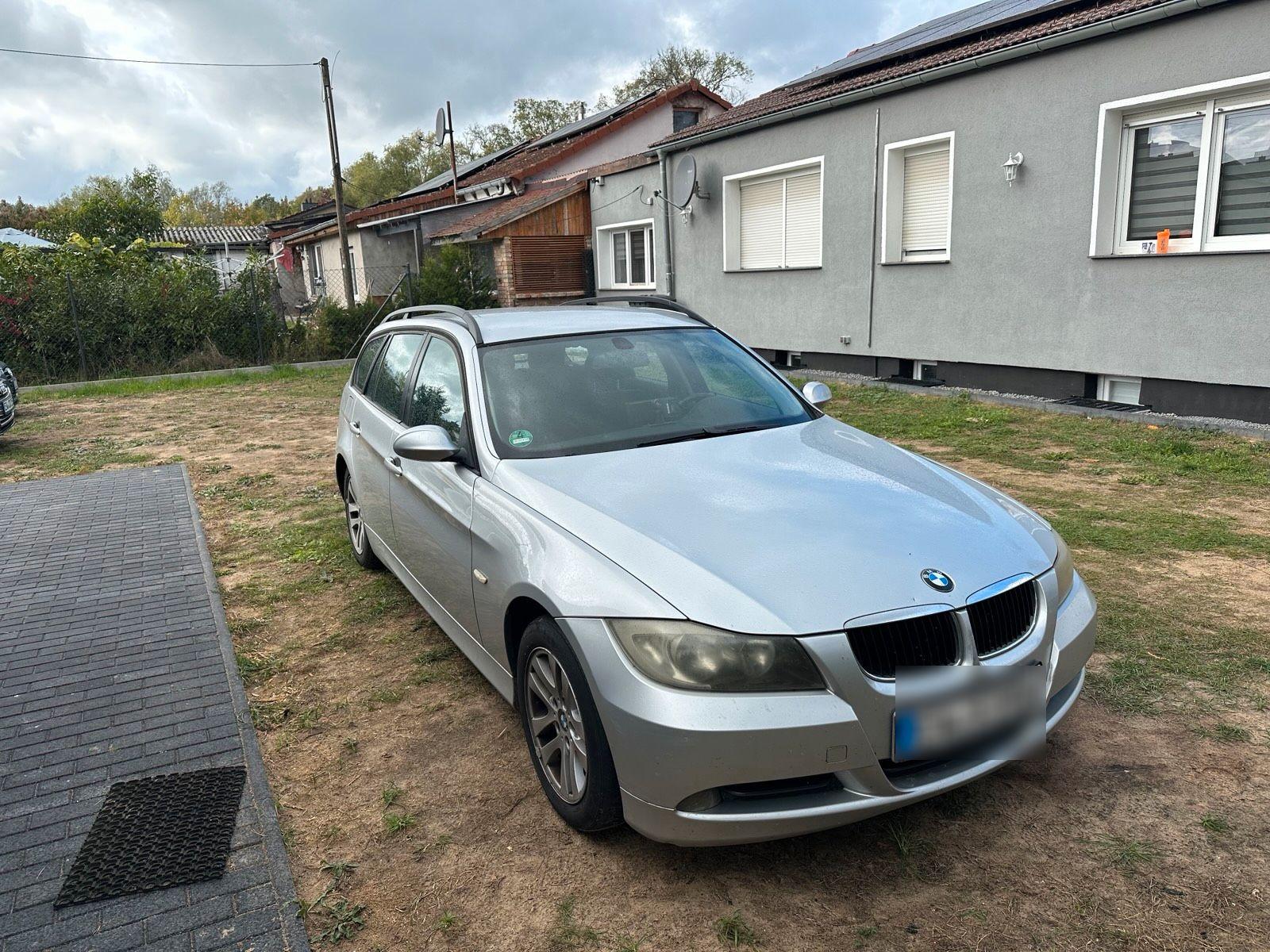 BMW 318 2006 — engine 129 HP (95kW)