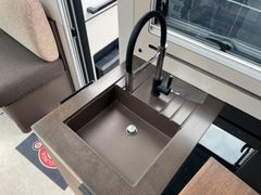 Bürstner SFT 7.0 SIGNATURE  Automatik 180PS AHK