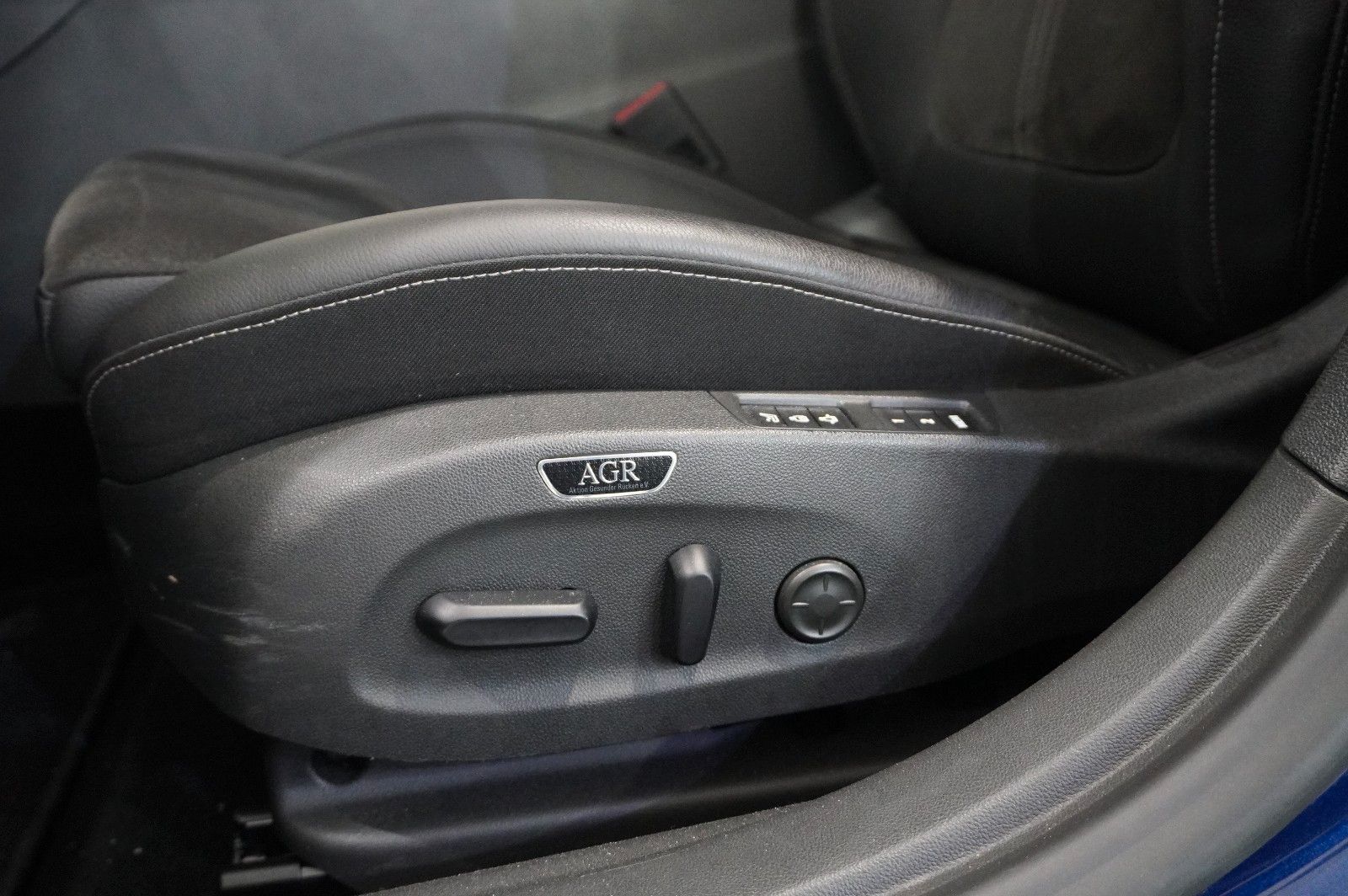 Fahrzeugabbildung Opel Insignia B GS 2.0D BSUINESS NAVI/LED/KAMERA/AHK