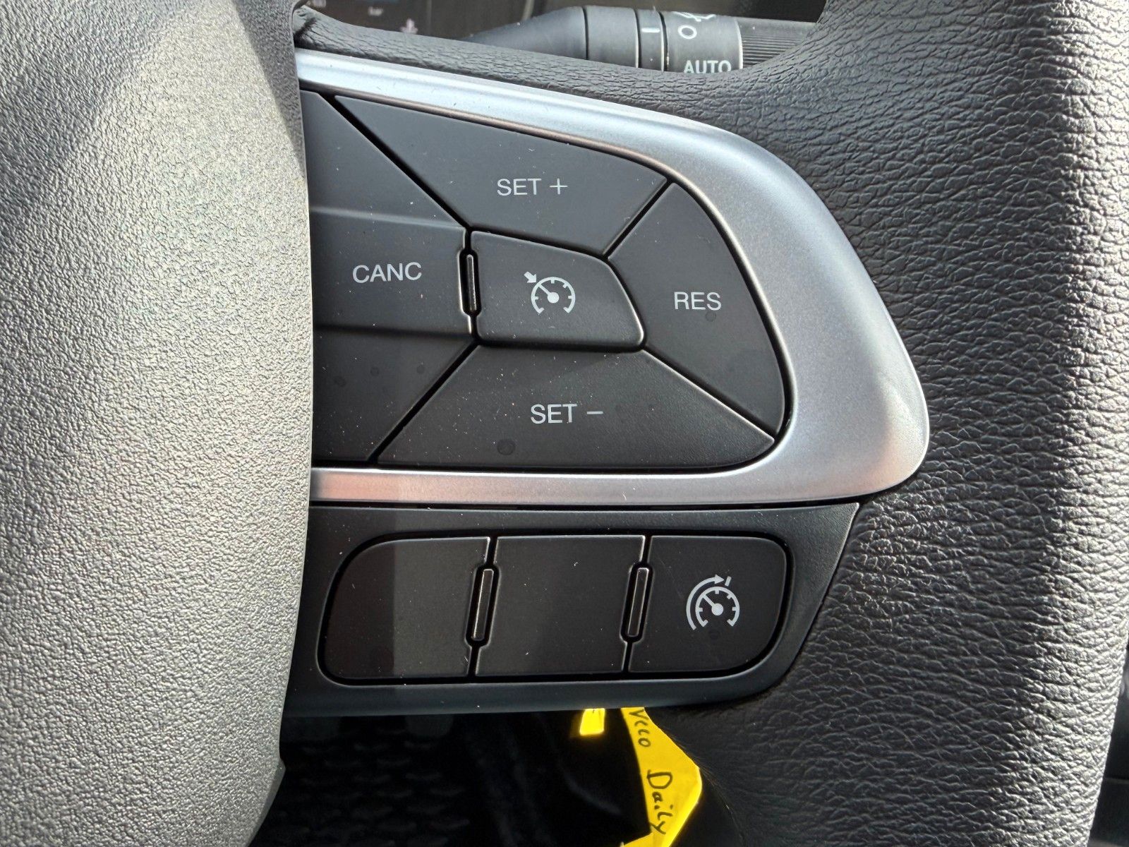 Fahrzeugabbildung Iveco Daily 35S14 A8*R3.450mm*Automatik*Kamera*2Sitze*