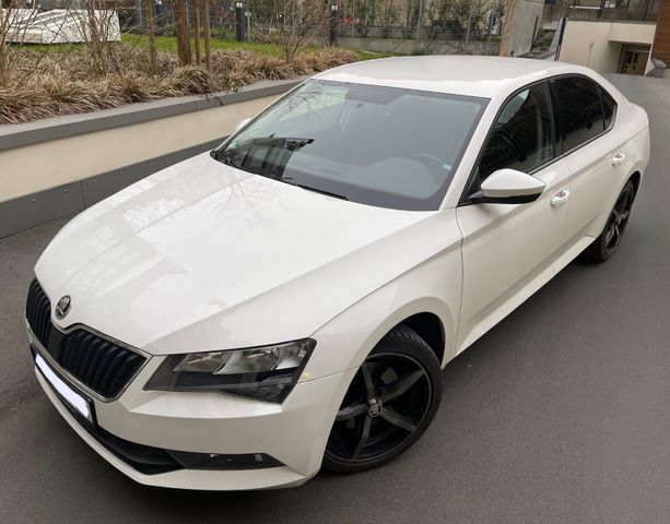 Skoda Superb 2.0 TDI KLIMA ALUFELGEN 87 TKM