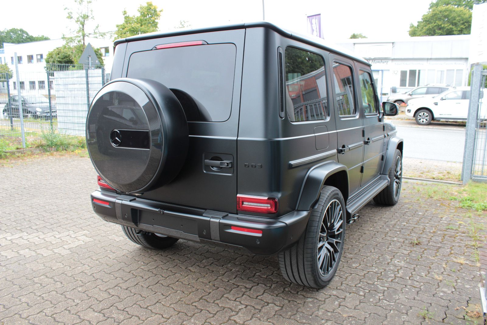Fahrzeugabbildung Mercedes-Benz G 63 AMG*MY27* *SUPERIOR* *CARBON*