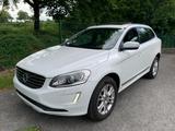 Volvo XC60 Summum AWD Autom. Panorama, AHK - Volvo XC60 mit Diesel-Antrieb: Geländewagen, Awd Aut Summum