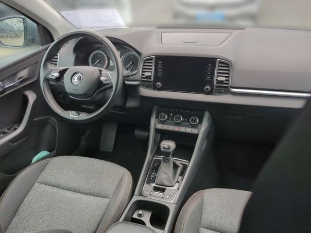 Fahrzeugabbildung SKODA Karoq 1.5 TSI DSG Clever AHK NAV FRONTSCHEIBENHZ