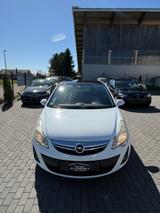 Opel Corsa D Color Edition 1.4 Klima / Alufelgen - Opel Corsa: D Color Edition