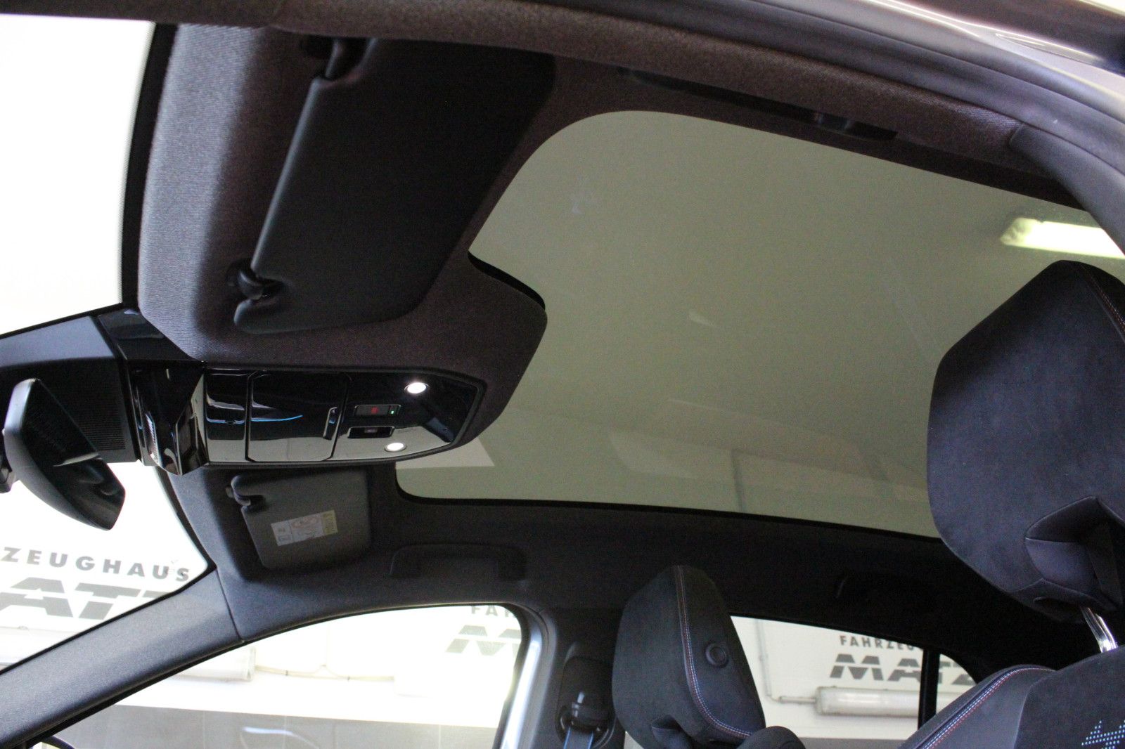 Fahrzeugabbildung Renault Rafale Hybrid E-Tech 4x4 300 PHEV Esprit Alpine