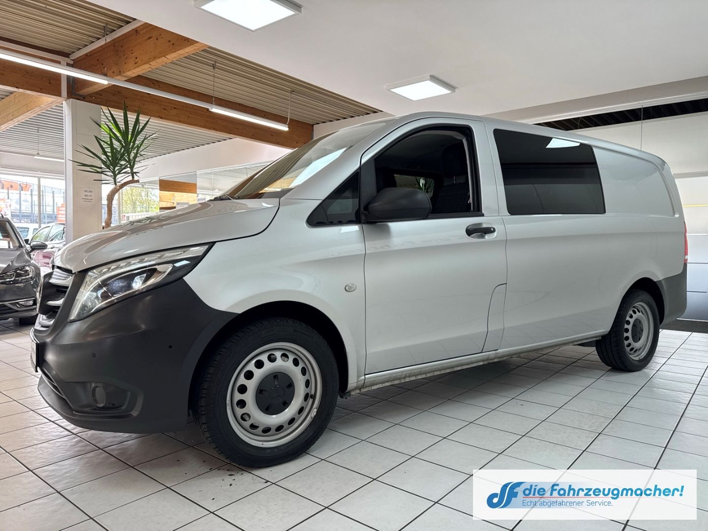 Fahrzeugabbildung Mercedes-Benz Vito Mixto 119 CDI 4x4 lang LED Navi *EXPORT