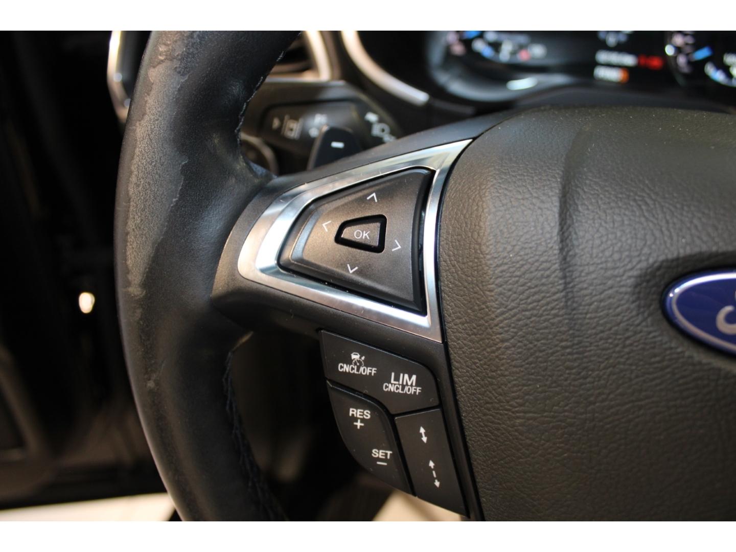 Ford Edge Vignale 4x4 El. Panodach Navi Leder Memory 