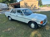 Mercedes-Benz Mercedes 250 W 123 - Mercedes-Benz S 250 Gebrauchtwagen