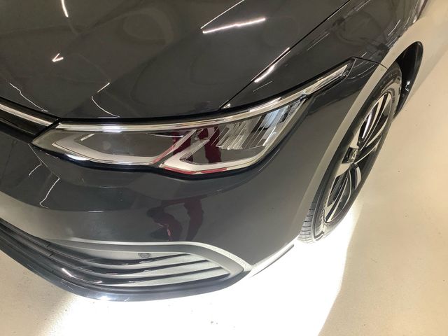 Golf United 1,0  TSI 81 kW  LED, SHZ, Navi, ACC