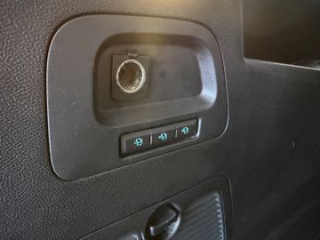 Ford S-Max - 11