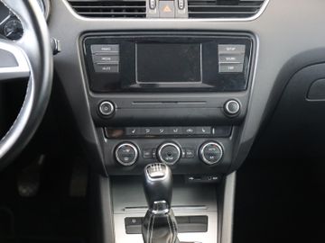 Skoda Octavia COMBI EDITION XENON PDC ANHÄNGERKUPPLUNG