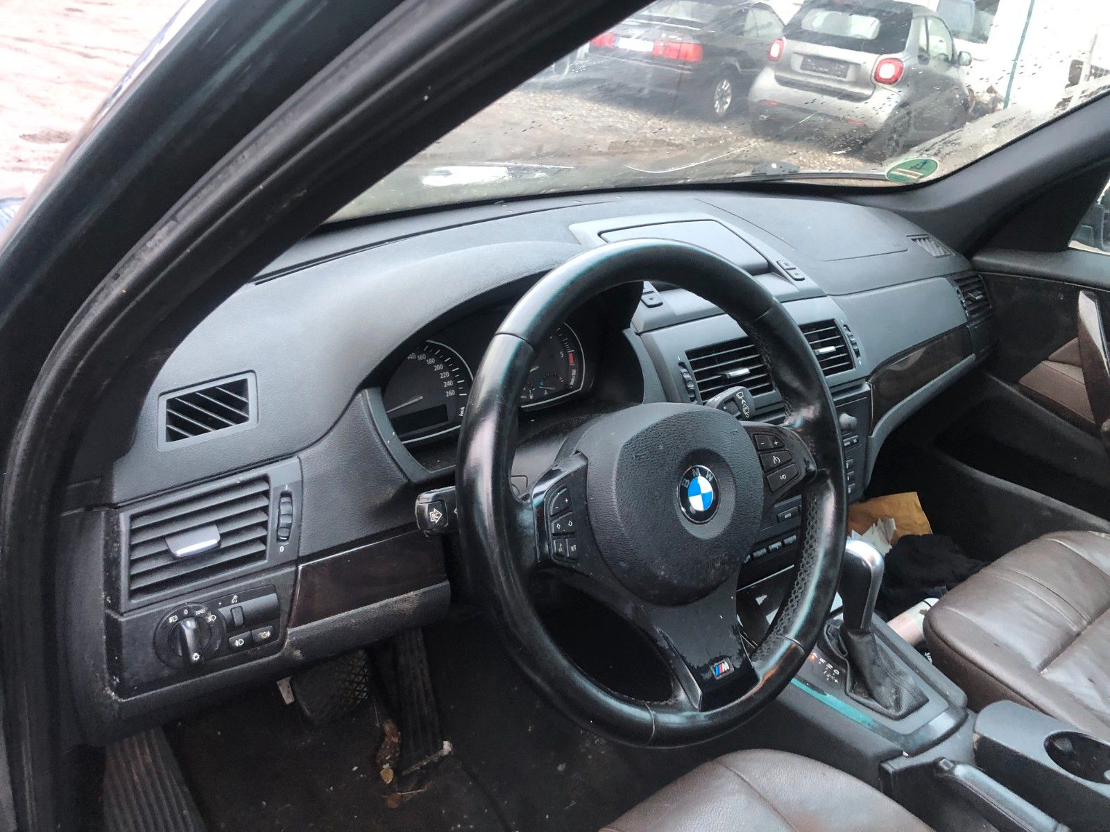 Fahrzeugabbildung BMW X3 3.0d Unfallschaden