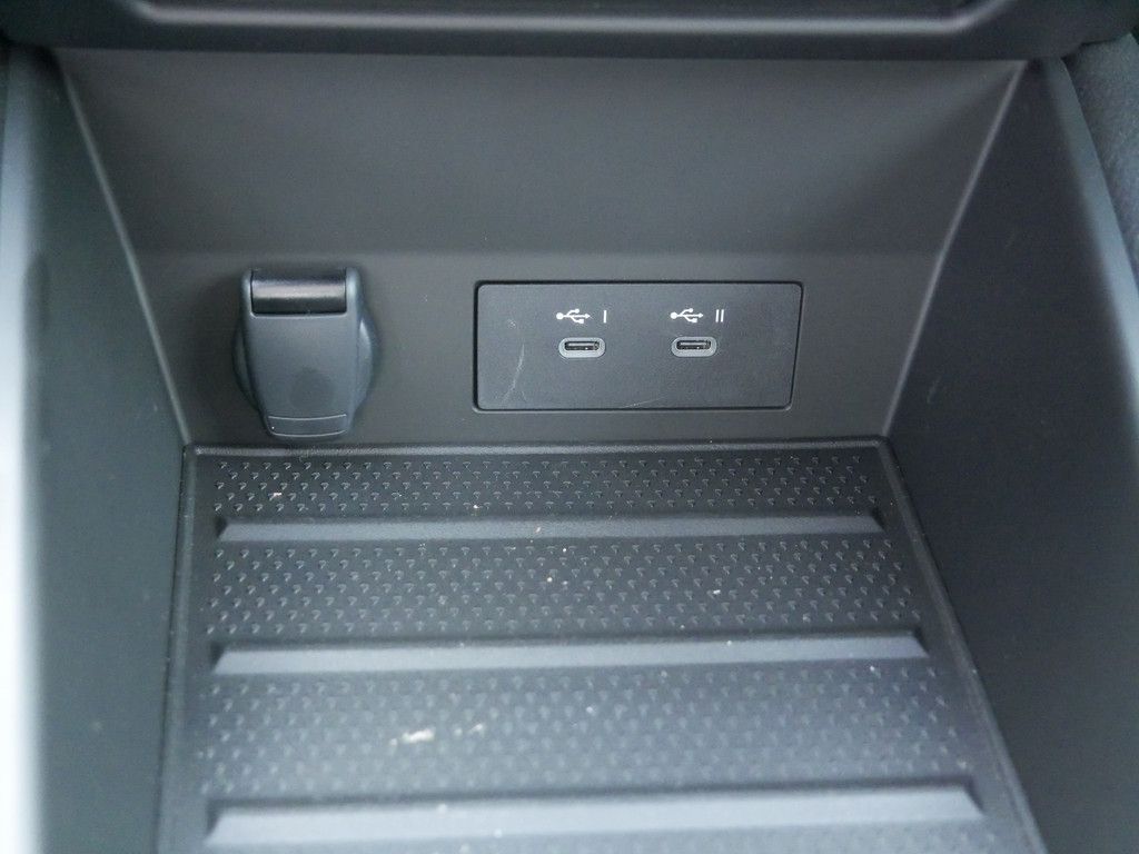 Fahrzeugabbildung Renault Symbioz Iconic E-Tech Full Hybrid 145