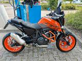 KTM Duke 690
