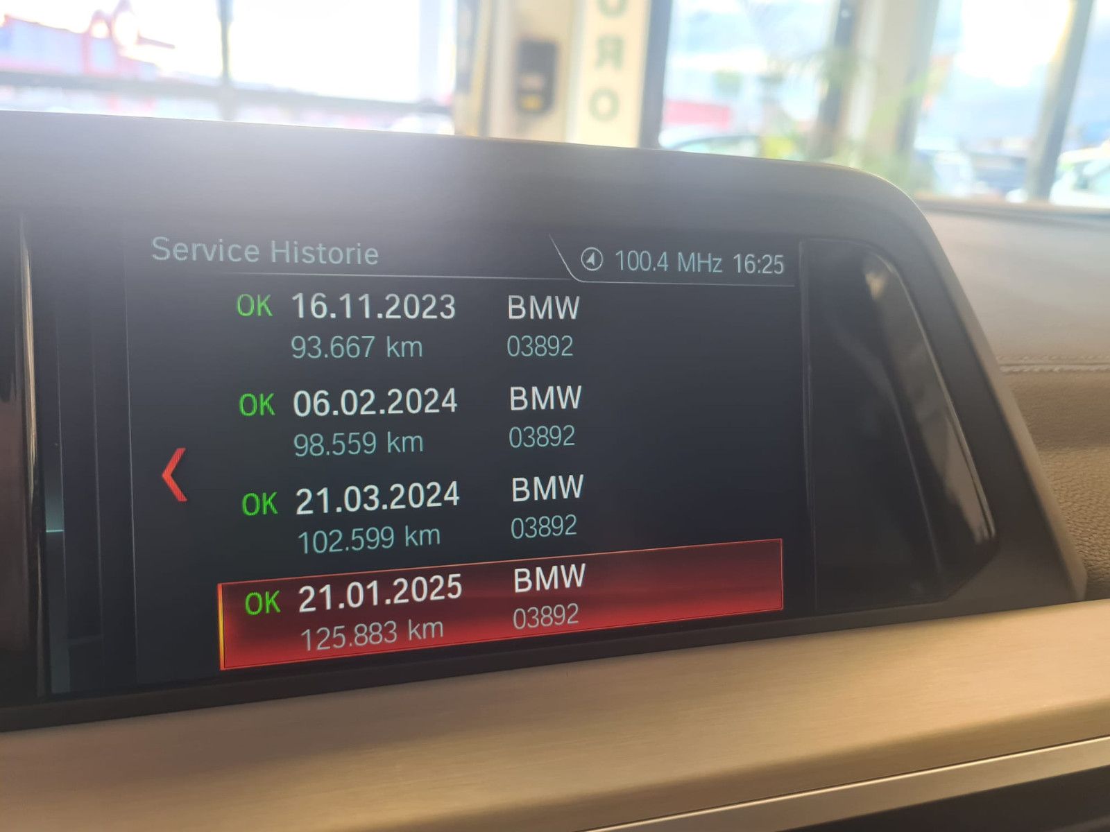 Fahrzeugabbildung BMW X3 xDrive 20 d Luxury Line/LED/NAVI/AHK/1.HAND