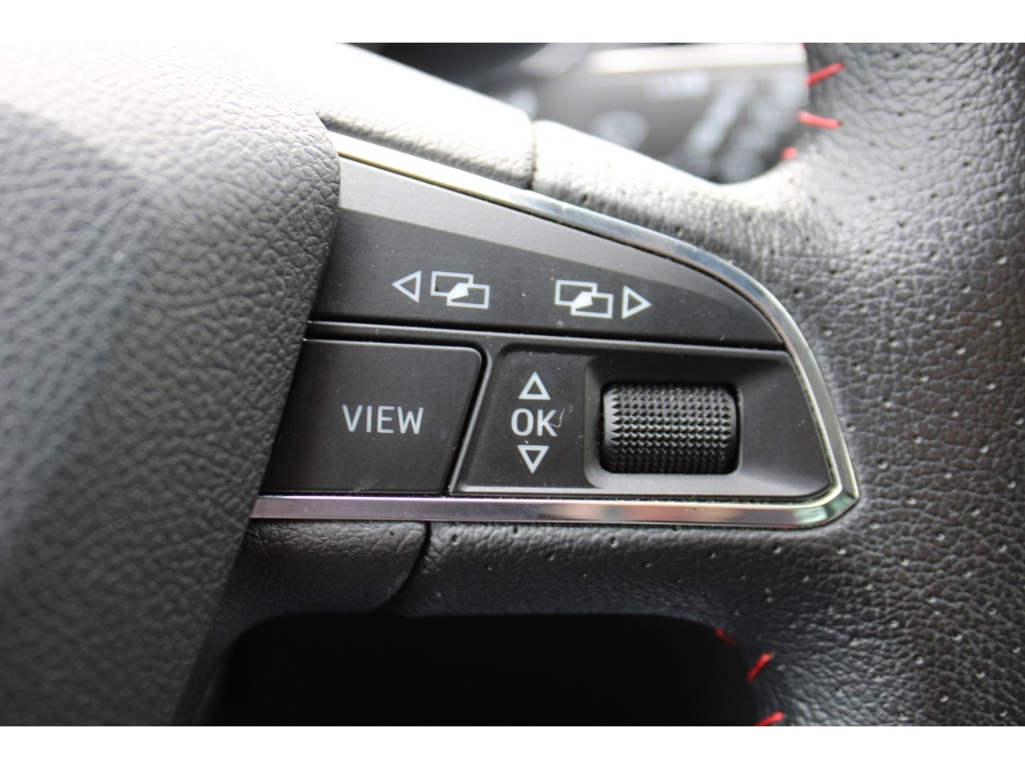 Fahrzeugabbildung SEAT Ibiza 1.5 TSI FR Beats ACC LED RFK Navi Full Lin