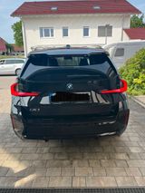 BMW iX1 xDrive30 inkl. AHK und Head-Up Display - BMW iX1