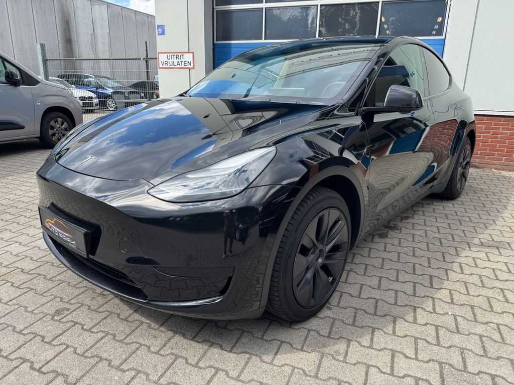 Image of Tesla Model Y