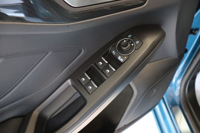 Fahrzeugabbildung Ford Focus Turnier ST 2.3 Eco |1HAND|B&O|KAMERA|LED|