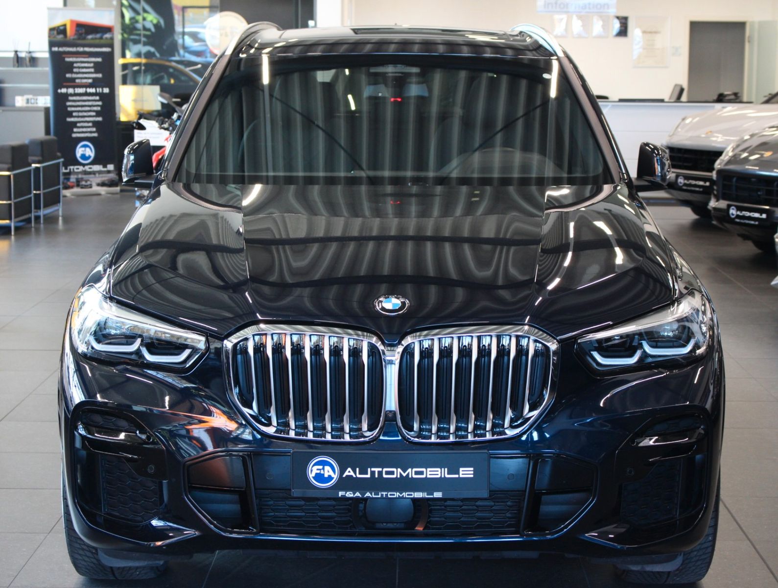 Fahrzeugabbildung BMW X5 xDrive30d M Sport Pano+HUD+360° Kamera