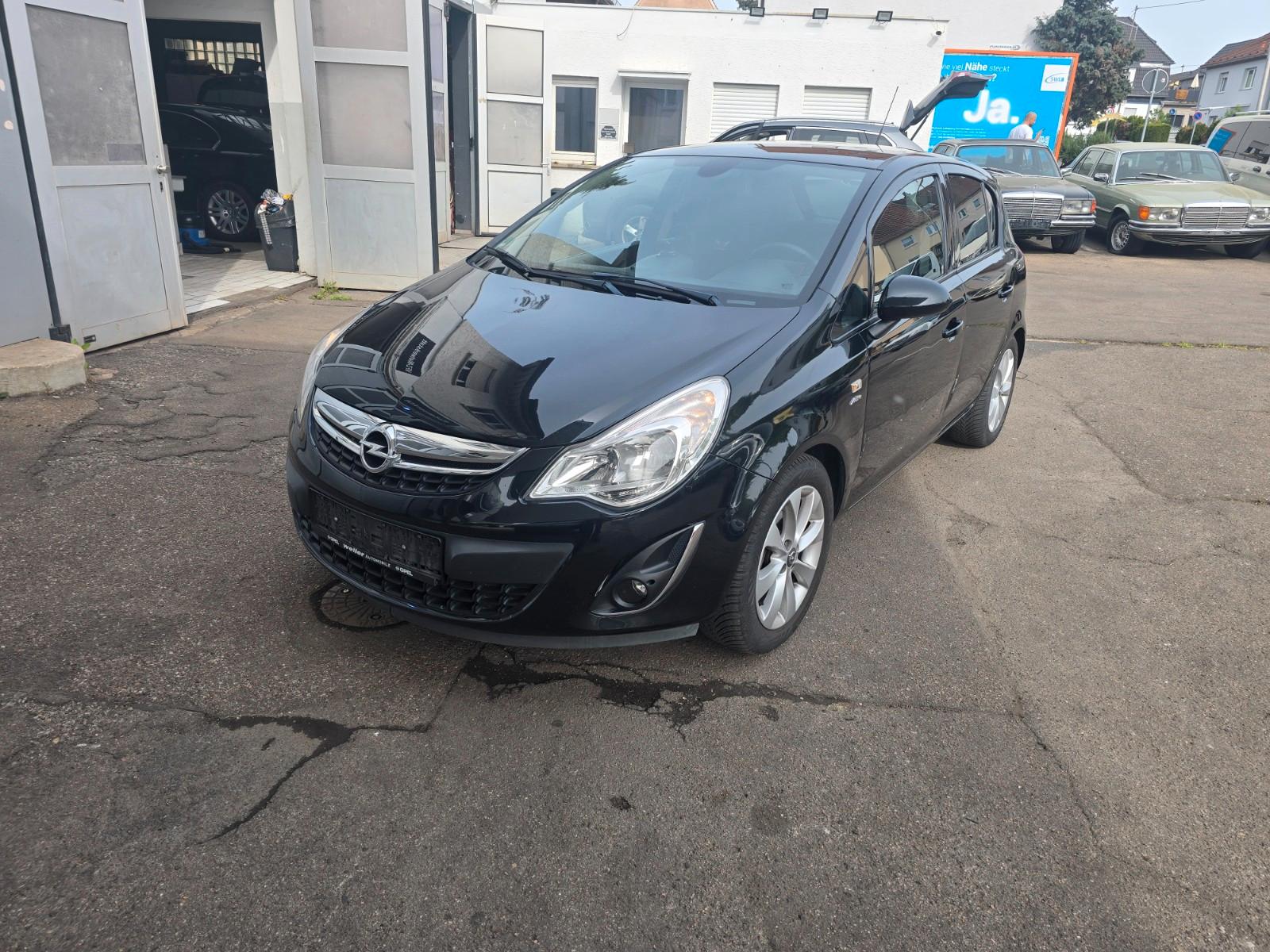 Opel Corsa D Active TÜV*Service Neu