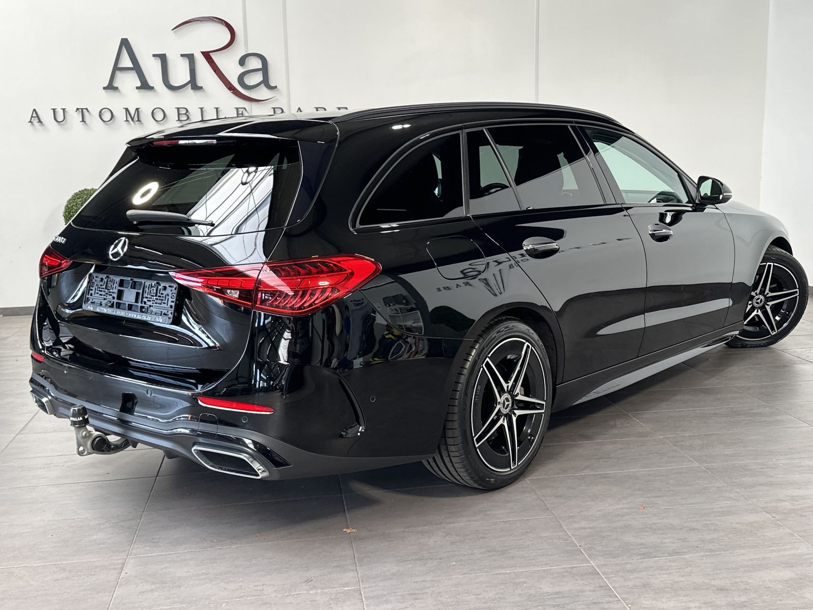 Fahrzeugabbildung Mercedes-Benz C 300d T AMG-Line NAV+LED+AHK+HUD+BURMESTER+KAM
