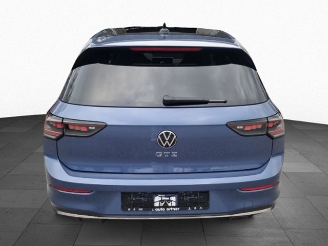 Fahrzeugabbildung Volkswagen Golf GTE MATRIX-LED AREEA VIEW HUD DCC NAVI TRAV