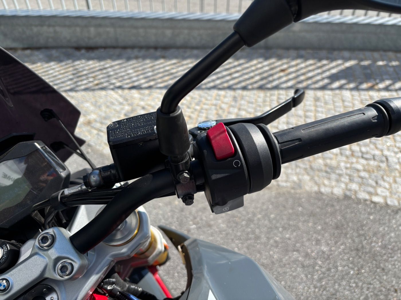 Fahrzeugabbildung BMW G 310 R Style Sport
