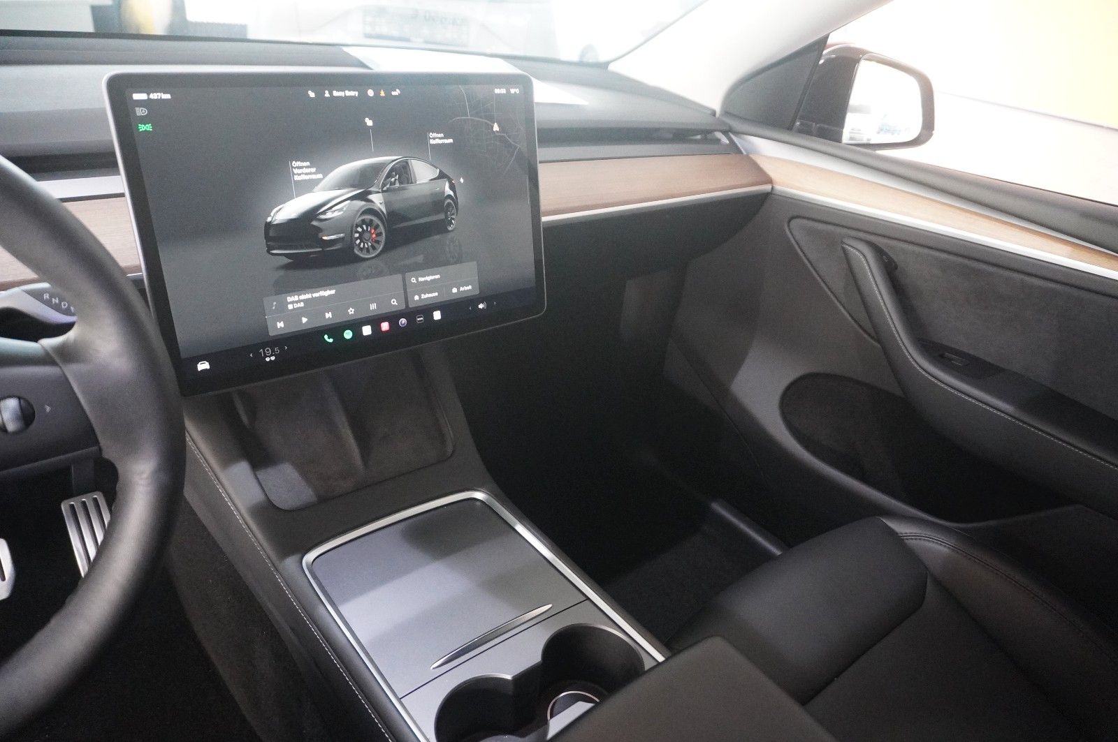 Fahrzeugabbildung Tesla Model Y PERFORMANCE DUAL-MOTOR NAVI/LED/DAB/AHK