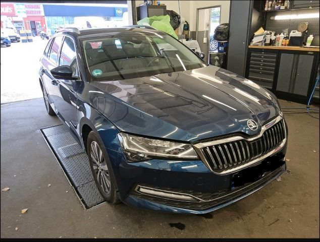 Skoda Superb - Bild 2