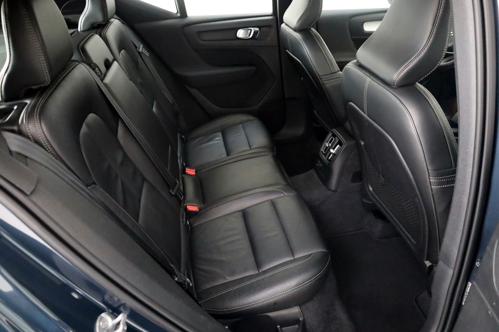 Fahrzeugabbildung Volvo XC40 Inscription Expression,Leder,Navi,SH,AHK