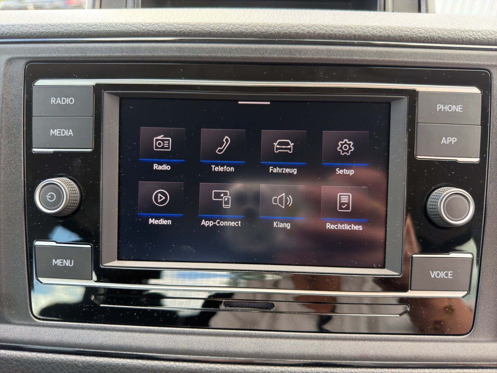 Fahrzeugabbildung Volkswagen Crafter 35 Pritsche 2.0 TDI DOKA Kipper